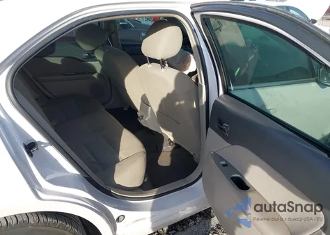 2011 Ford Fusion Hybrid из США, поврежденный, VIN 3FADP0L34BR123991